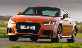 Audi TT Coupe - front tracking