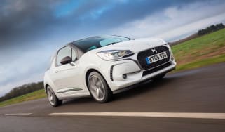 DS 3 hatchback 2016 review - front tracking